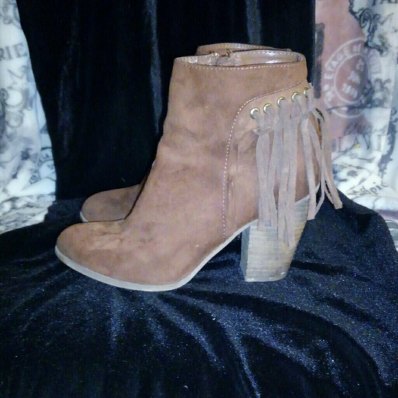 carlos santana fringe boots